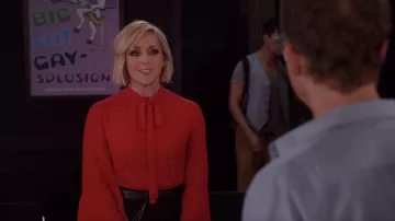 Giambattista Valli Tie neck lace trimmed silk georgette blouse worn by Jacqueline White (Jane Krakowski) in Unbreakable Kimmy Schmidt S04E11