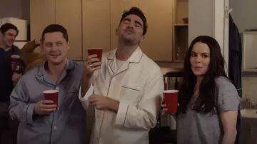 Madewell Whisper Cotton V Neck Pocket Tee worn by Stevie Budd (Emily Hampshire) in Schitt's Creek S05E05