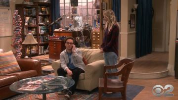 La camisa a cuadros Rails usada por Penny (Kaley Cuoco) en The Big Bang Theory S12E15