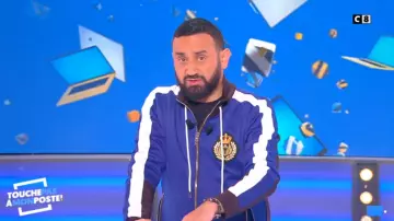 La veste zippée bleue de Cyril Hanouna dans Touche pas à mon poste du 05/02/2019