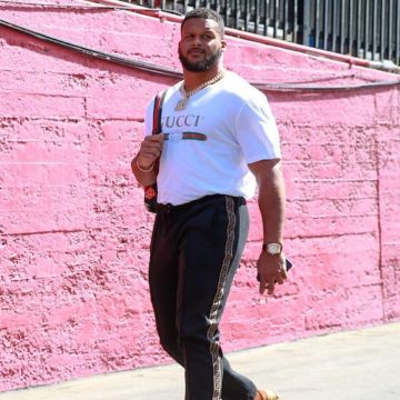 Le t-shirt blanc Gucci porté par Aaron Donald sur son compte Ins­ta­gram @Aa­ron­do­nald99