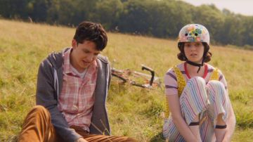 Pink striped t-shirt worn by Lily Iglehart (Tanya Reynolds) in Sex Education S01E08