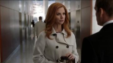 Max Mara Saturno Coat worn by Donna Paulsen (Sarah Rafferty) in Suits (S07E01)