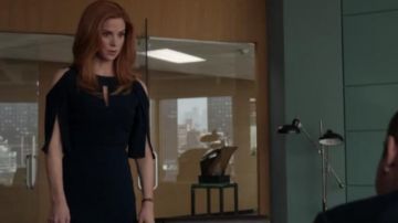 Roland Mouret  Keeling Dress worn by Donna Paulsen (Sarah Rafferty) in Suits (S07E01) (S07E01)