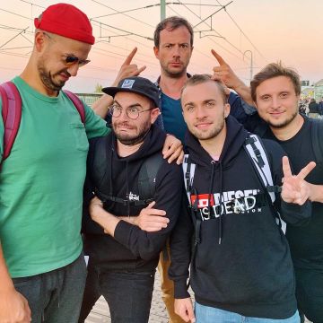 Le sweatshirt à capuche Diesel porté par Squeezie sur son compte Instagram
