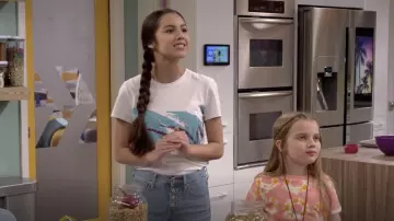 Madewell 9″ High-Rise Skinny Crop Jeans worn by Paige Olvera (Olivia Rodrigo) as seen in Bizaardvark S03E12