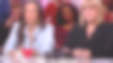 La pulsera de efectos muestra Miu Miu de Janane Boudili en Je t'aime etc... el 11.02.2019