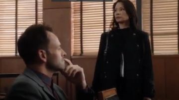 Isabel Marant Clifford manteau porté par le Dr Joan Watson (Lucy Liu) dans le Primaire (S02E10)