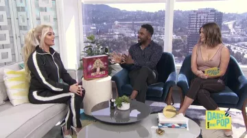 Zara imprimé Rayé Pantalon porté par Carissa Loethen sur E! News Quotidiennes, Des Pop