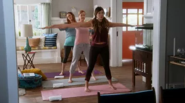 Chaser Tiny Heart Toss Sweatpants worn by Lena (Jenna Fischer) in Splitting Up Together (S02E11)