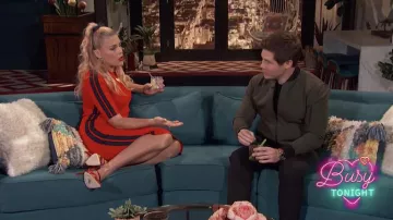 Veronica Beard Audrie Manches 3/4 en Jersey de Midi Robe avec Racer Bandes porté par Busy Philipps Occupé ce Soir 13 février 2019