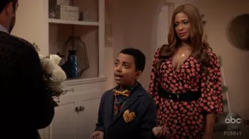 Ganni Floral Print Wrap Dress worn by Poppy Banks (Kimrie Lewis) in Single Parents S01E15