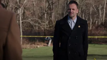 Tom Ford  Cotton Pea Coat worn by Sherlock Holmes (Jonny Lee Miller) in Elementary (S03E15)