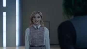 Zara Tweed Jumpsuit Witch Chain usado por The Frost Sisters (Skyler Samuels) en The Gifted (S02E14)
