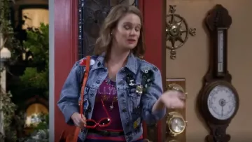 Alice + Olivia Chloe Veste portée par Kimmy Gibbler (Andrea Barber) en plus complète de la Maison (S02E09)