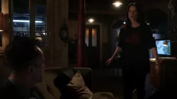 All Saints  Iris Tee worn by Dr. Joan Watson (Lucy Liu) in Elementary (S03E18)