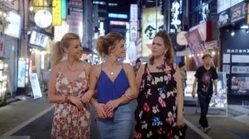 Joie Abriella de Soie Blouse Camisole porté par D. J. Tanner-Fuller (Candace Cameron Bure) en plus complète de la Maison (S03E10)