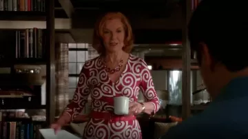Kate Spade Disco Pansy Necklace worn by Martha Rodgers (Susan Sullivan) in Castle (S06E23)