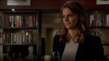 AQUA Crepe Faux Leather Blazer usado por Kate Beckett (Stana Katic) en Castle (S07E07)