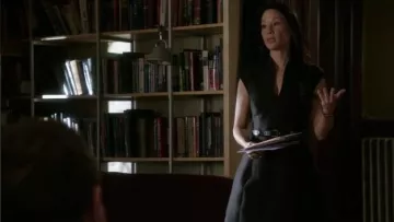 Halston Heritage Cotton and Silk-blend Faille Mini Vestido usado por la Dra. Joan Watson (Lucy Liu) en Primaria (S04E04)