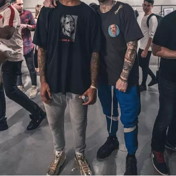 Zapatillas Air Jordan 6 Retro Pinnacle "pinnacle" usadas por D'Angelo Russell en la cuenta de Instagram @dloading