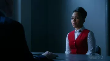 The jacket red Dolce & Gabbana to Tegan Price (Amirah Vann) in Murder S05E13