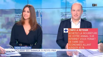 The wrap Dress pleated skirt of Caroline Munoz in William noon of the 12/02/2019