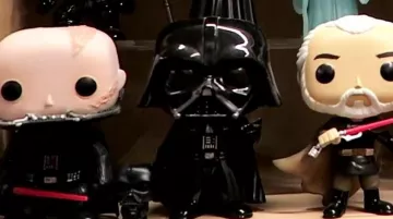 El funko pop de Darth Vader en Star Wars Rogue One de Modzii en el video ¡LA MAYOR COLECCIÓN DE FIGURAS POP! ¡DESDE FRANCIA!