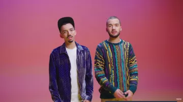 The sweater gaudy Urban Outfitters worn by Oli in the clip We also 2 of Bigflo & Oli