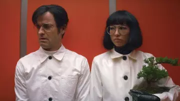 Las gafas del Dr. Azumi Fujita (Sonoya Mizuno) en Maniac S01E10