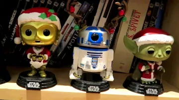 El funko pop de R2 D2 Navidad en Star Wars de Modzii en el vídeo ¡LA MAYOR COLECCIÓN DE FIGURITAS POP! ¡DESDE FRANCIA!