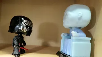 El funko pop del líder supremo Snoke brilla en la oscuridad en Star Wars de Modzii en el video ¡LA MAYOR COLECCIÓN DE FIGURAS POP! ¡DESDE FRANCIA!