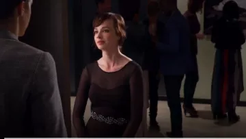 Vestido de French Connection Fast Power usado por Jenna Hamilton (Ashley Rickards) en Awkward. (S03E10)