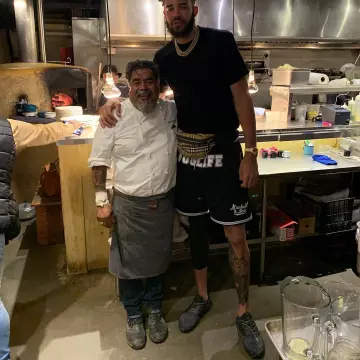 Sneakers  Adidas Ultra Boost 4.0 "triple Black" worn by JaVale McGee on the Instagram account @javalemcgee