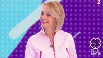 The combination of pink Bash Natacha Harry in Télématin the 19.02.2019