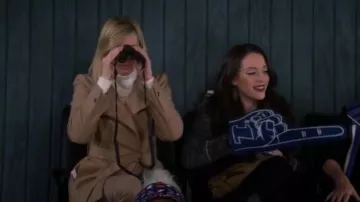 Ted Baker Chessy Coat in Taupe worn by Caroline Channing (Beth Behrs) in 2 Broke Girls (S05E08)