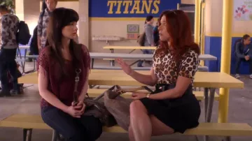 Ted Baker Skelsey Cinturón de arco de cintura usado por Tamara (Jillian Rose Reed) en Awkward. (S04E03)