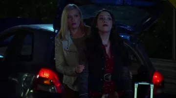 Free People Denim & Knit Jacket in Pumice Black worn by Max Black (Kat Dennings) in 2 Broke Girls (S06E11)