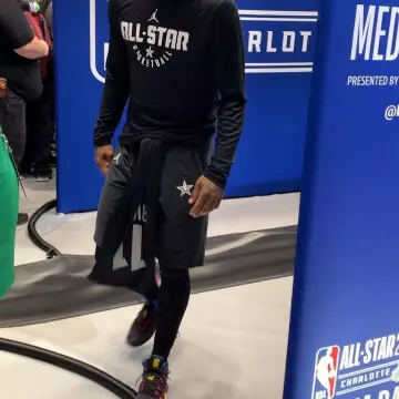 Sneakers Basketball shoes Kyrie 5 worn by Kyrie Irving on the Instagram account @brkicks