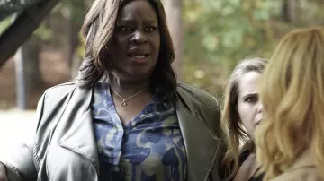 Le pendentif en forme de coeur de Rubby Hill (Retta) dans Good Girls