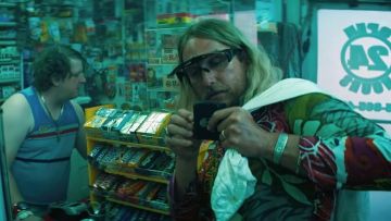 The prescription glasses Aloha Eyewear Moondog (Matthew McConaughey) in The Beach Bum