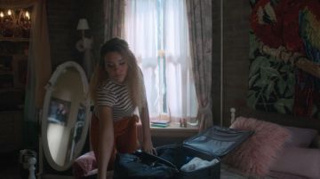 Theory Cigarette Belted Trousers in Orange worn by Allison Hargreeves (Emmy Raver-Lampman) in The Umbrella Academy S01E02