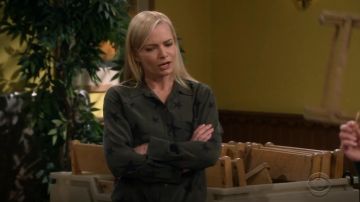 Rails Kate Star Button Down worn by Jill Kendall (Jaime Pressly) in Mom (S06E16)