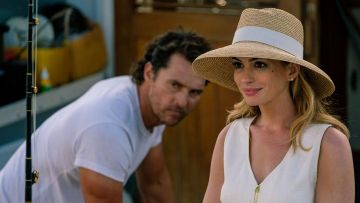 Le chapeau de paille de Karen Zariakas (Anne Hathaway) dans Serenity