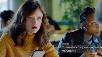 Yellow sweater worn by Manon (Marilyn Lima) as seen in Skam France S02E01