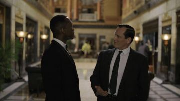 Saenger Theatre in New Orleans introduced as a hotel lobby in Green Book