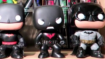 El Funko Pop! por Batman Beyond de Modzii en su video ¡LA MAYOR COLECCIÓN DE FIGURITAS POP! ¡DESDE FRANCIA!