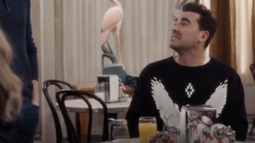 Marcelo Burlon County Of Milan Dove Crewneck Sudadera usada por David Rose (Dan Levy) en Schitt's Creek S05E07