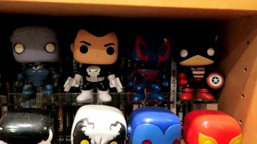 El Funko Pop! Spider-Man 2099 de Modzii en su vídeo ¡LA MAYOR COLECCIÓN DE FIGURITAS POP! ¡DESDE FRANCIA!