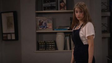 Rolla de la Côte est du Flare Combinaisons portées par Shannon (Odessa Adlon) en Fam (S01E08)